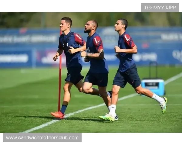 塞维利亚俱乐部新赛季转会策略聚焦年轻潜力股与市场优势分析