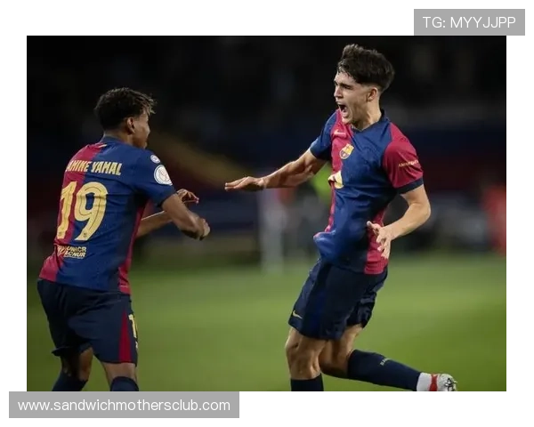 莱万多夫斯基成弗里克战术核心，近期表现稳健