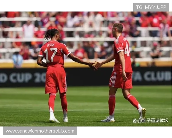 奥利塞与罗本内切技术对比：新一代继承者与经典边锋的差距分析