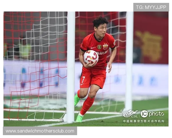 山东泰山控球占优却难转胜势,进攻效率与关键战能力受到检验 山东泰山控球占优却难转胜势,进攻效率与关键战能力受到检验