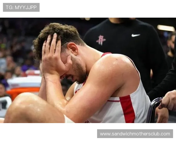 申京利用内线挡拆制造错位，提升球队关键时刻得分效率